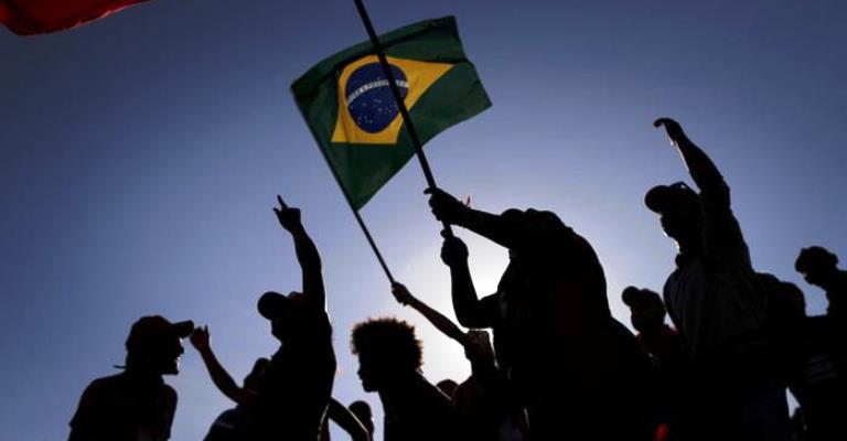 O silêncio das ruas do Brasil
