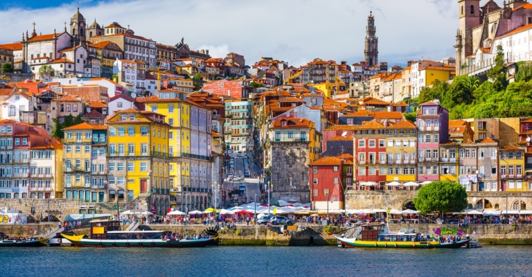 Portugal recebe recorde de turistas brasileiros