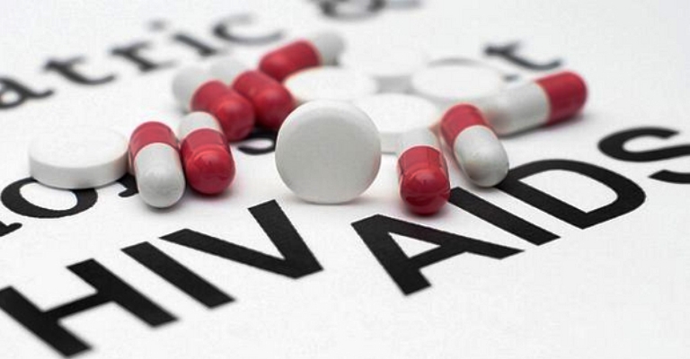 Infectologista explica a diferença do vírus HIV e AIDS