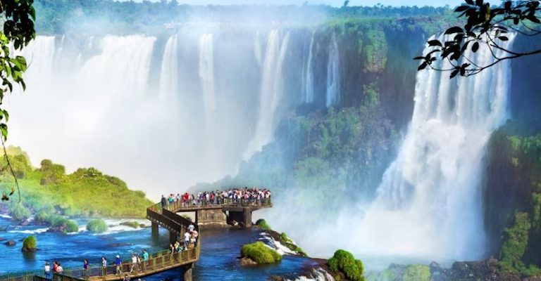 Cataratas do Iguaçu celebra 8º ano como uma das sete Maravilhas da Natureza