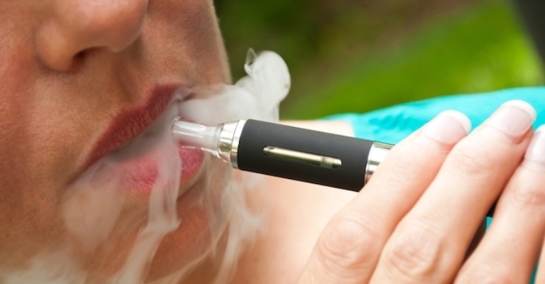 Estudos comprovam que cigarro eletrônico causam danos à saúde