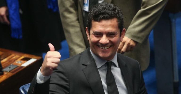 Bolsonaro confirma Moro para o Ministério da Justiça