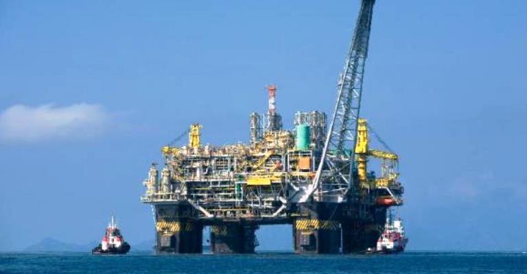 AIE prevê aumento da produção de petróleo no Brasil