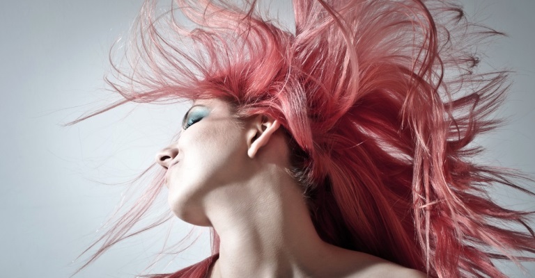 Calvície feminina-cresce o número de mulheres com queda de cabelo