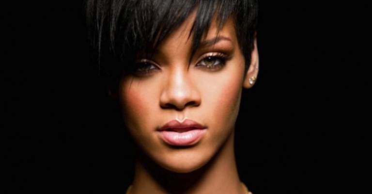 Rihanna vai financiar bolsa de estudos para brasileiros