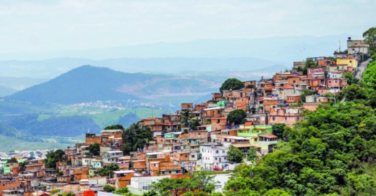 Moradores de favelas movimentam R$ 119,8 bilhões por ano