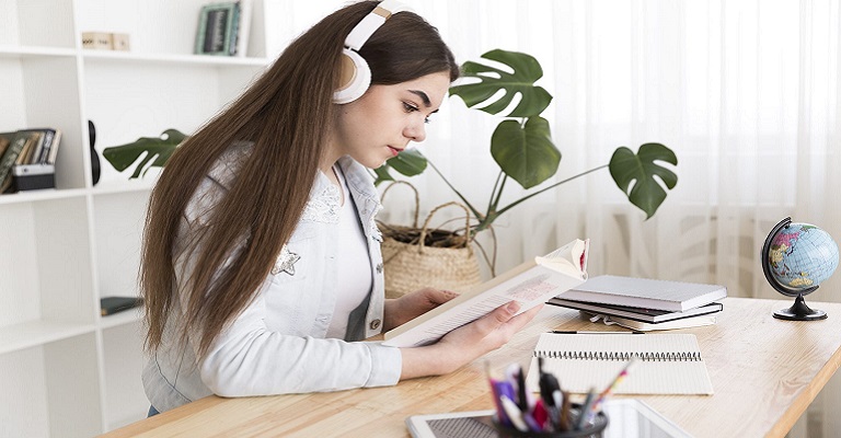 Técnicas para se concentrar nos estudos ouvindo música